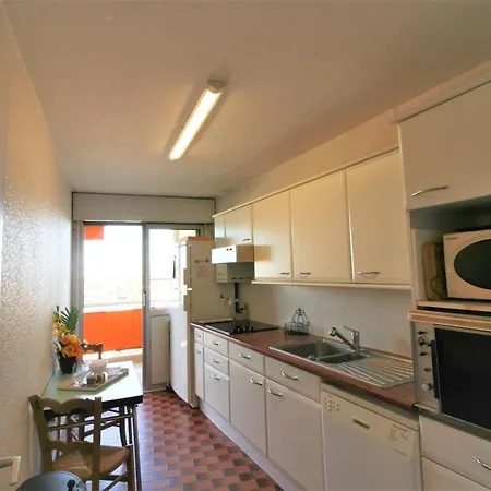 France - Ref12ls Apartment